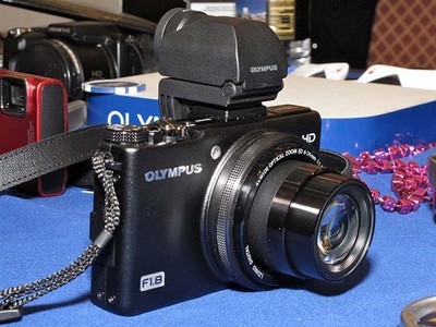 奥林巴斯XZ-1数码相机 经典便携专业机的魅力